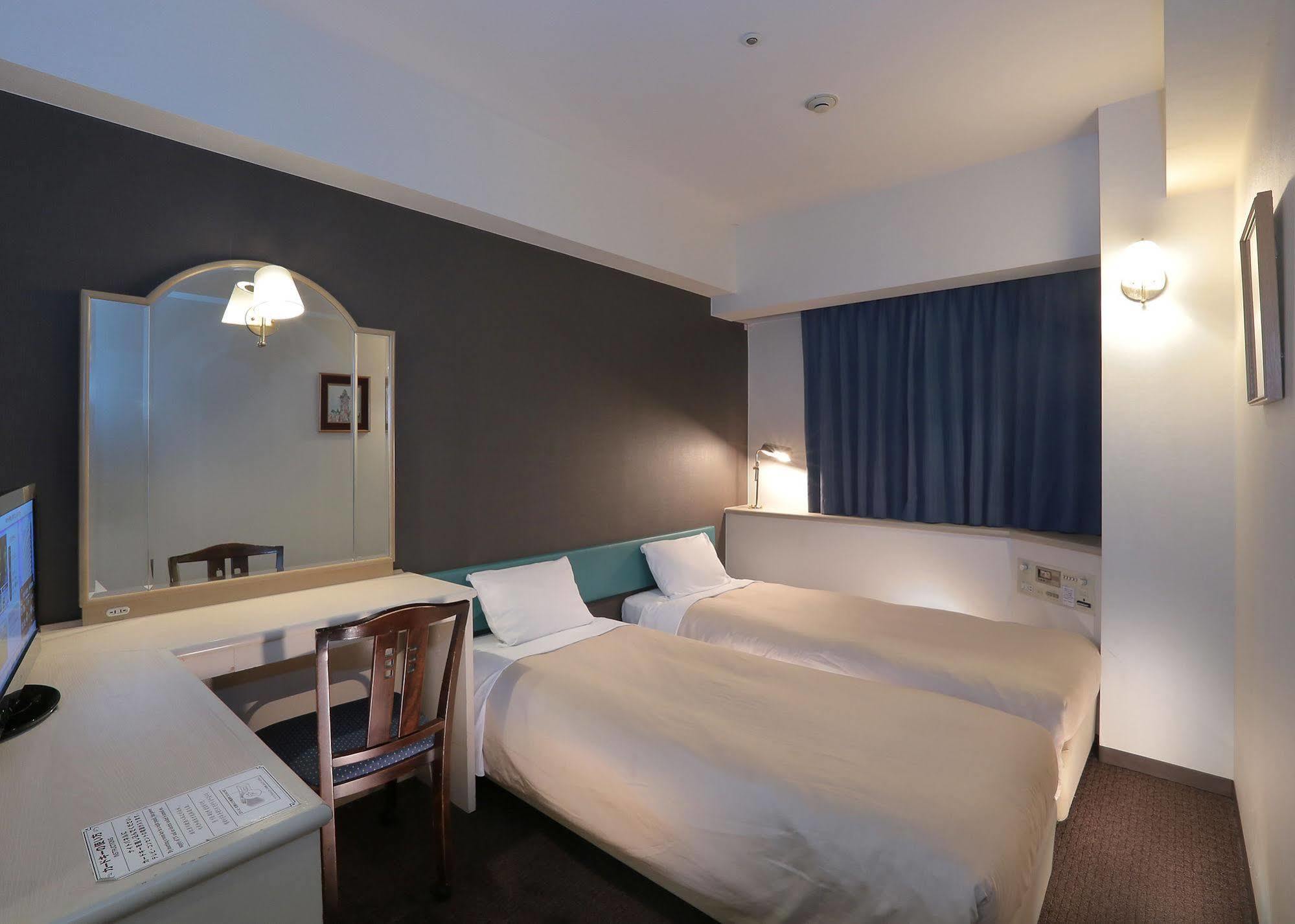 Yokohama Isezakicho Washington Hotel Eksteriør billede